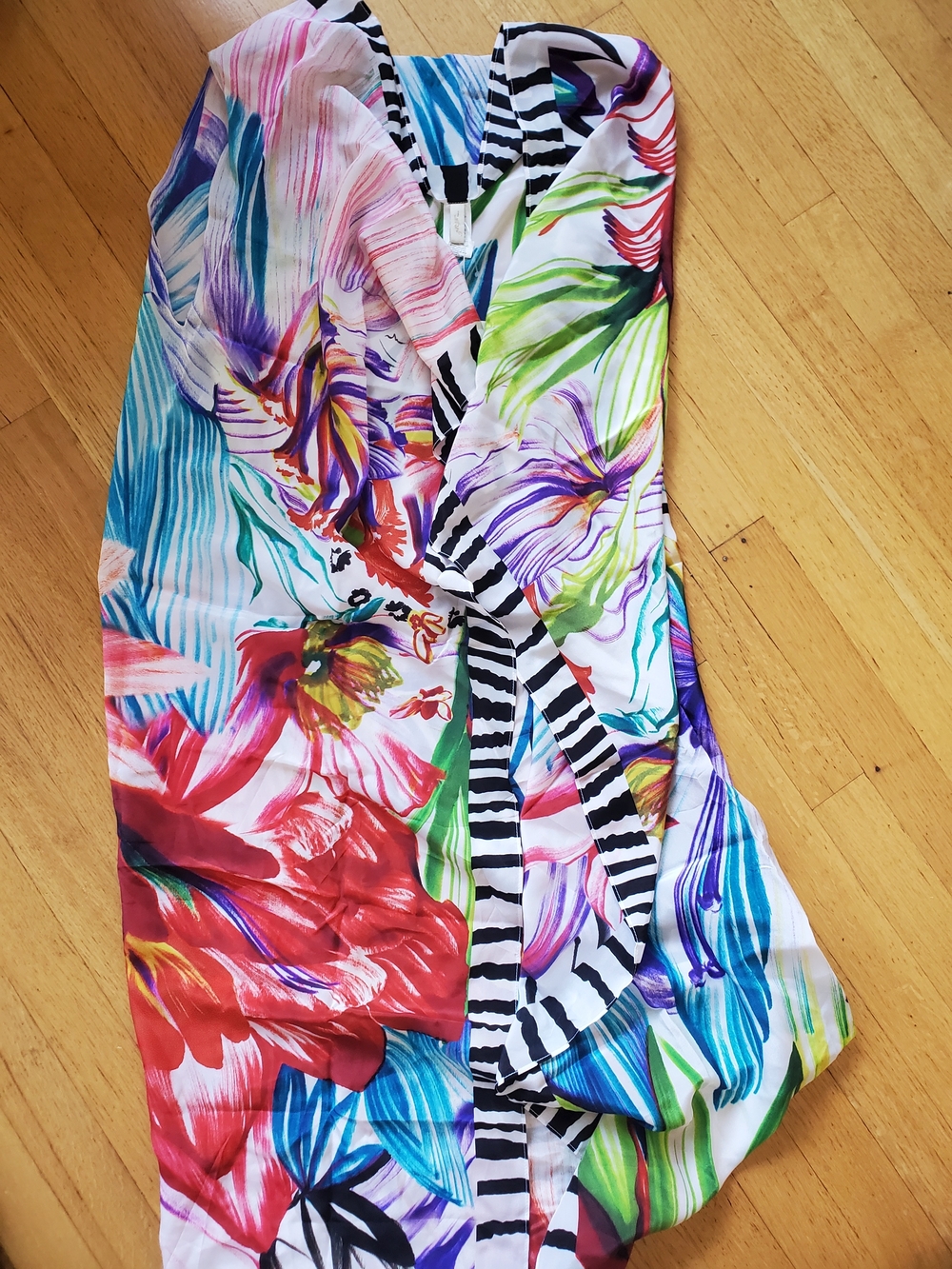 (nwt) Gottex Silk Vibrant Floral Wrap Sarong with Arm Holes - OS